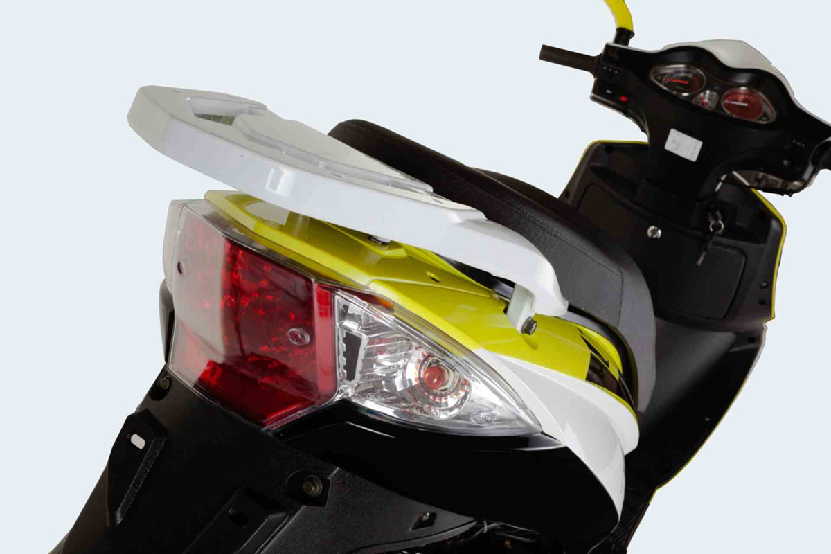 Skuter Junak 607 - 49 cm3 - Transport GRATIS