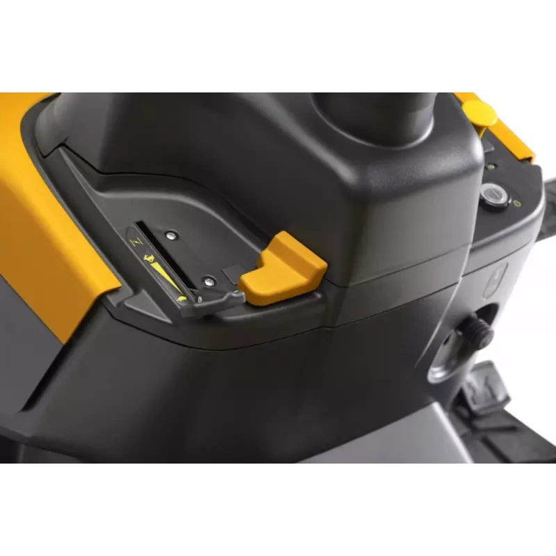 Traktor ogrodowy STIGA Estate 384 Automat + Pług 100cm + Łańcuchy