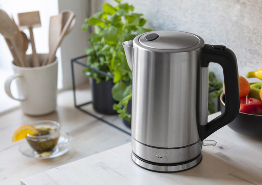 Czajnik bezprzewodowy MPM MCZ-121M